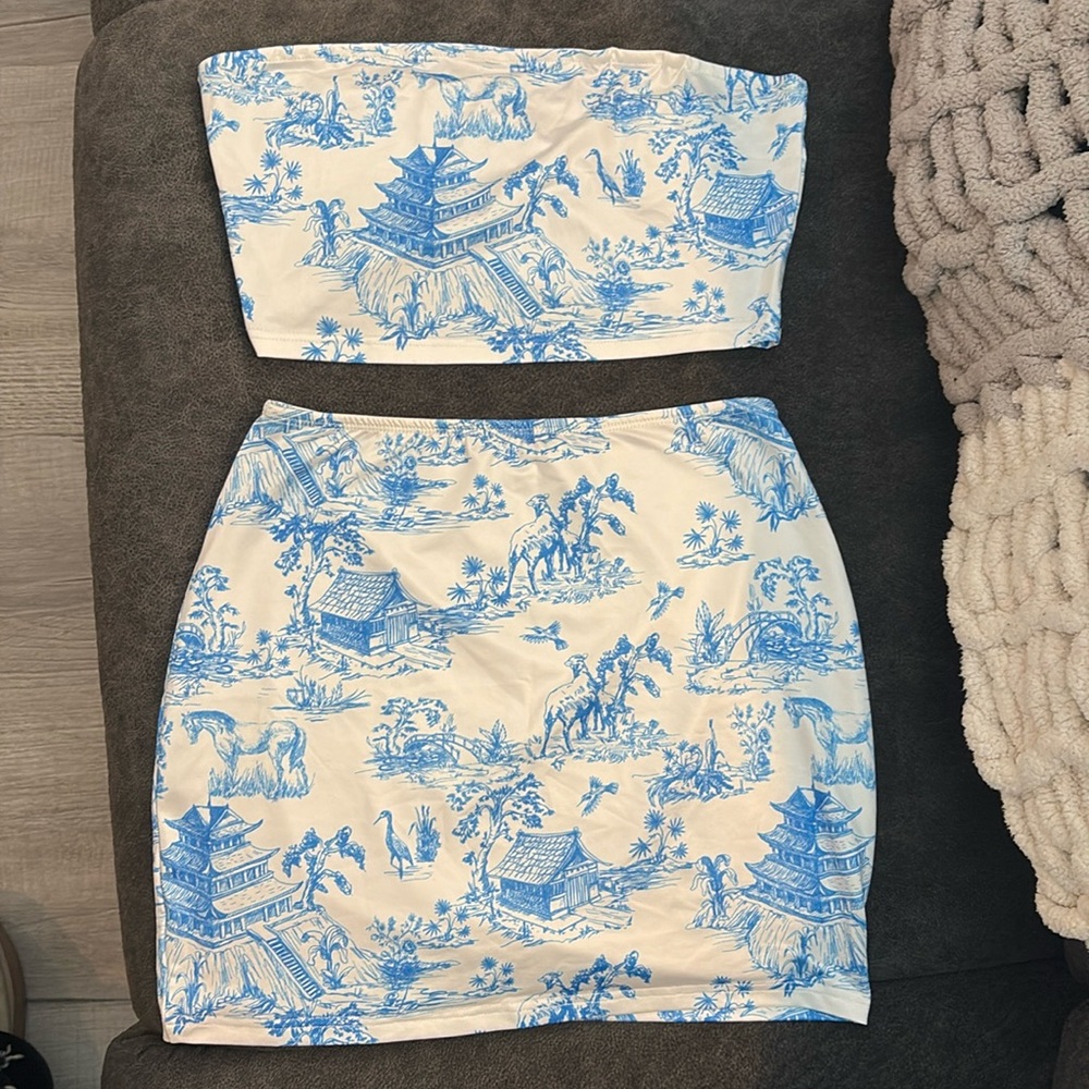 Women’s Two-Piece Set Tube Top and Mini-Skirt